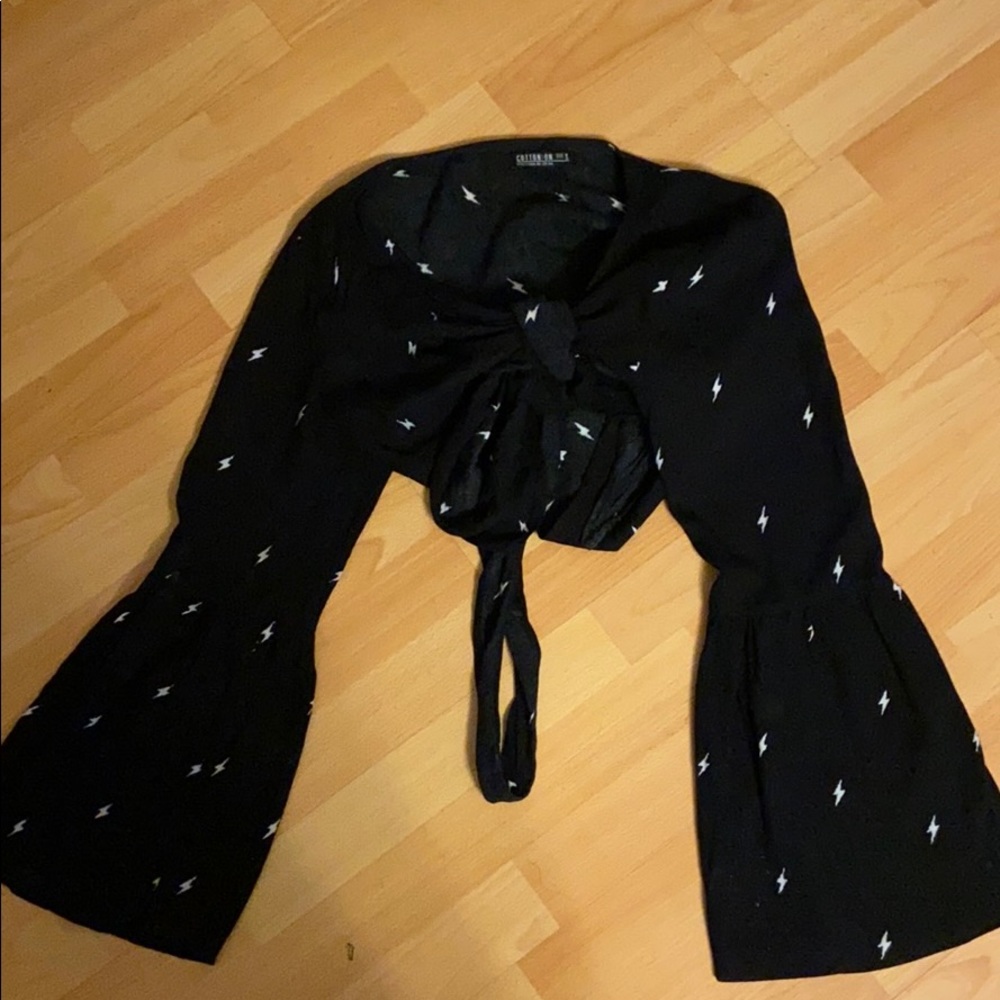 cotton on black lightning crop wrap top